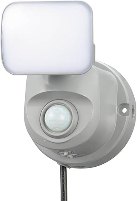 Amazon Co Jp センサーライト 屋外 屋内 1灯式 Ledセンサーライト 人感 明暗センサー付き 自動点灯 コンセント 400lm 防水コード使用 室内 廊下 階段 玄関 照明 防犯対策 ホーム キッチン