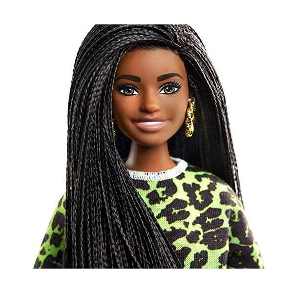 Barbie GHW58 Fashionistas Puppe 144 (brünett) mit grünem Oberteil im Neon-Look – Bild 4