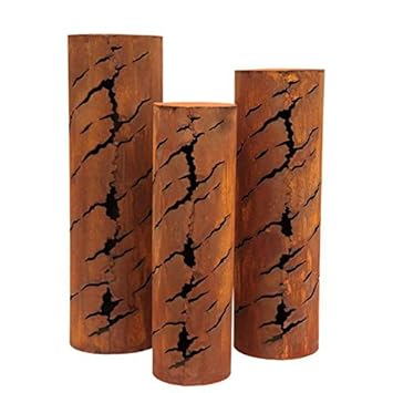 Runde Rostige Gartensaule Mit Rissen Kleine Dekosaule Hohe