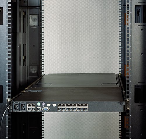 Apc-KVM-2G-LCD-Rear-Mounting-Kit