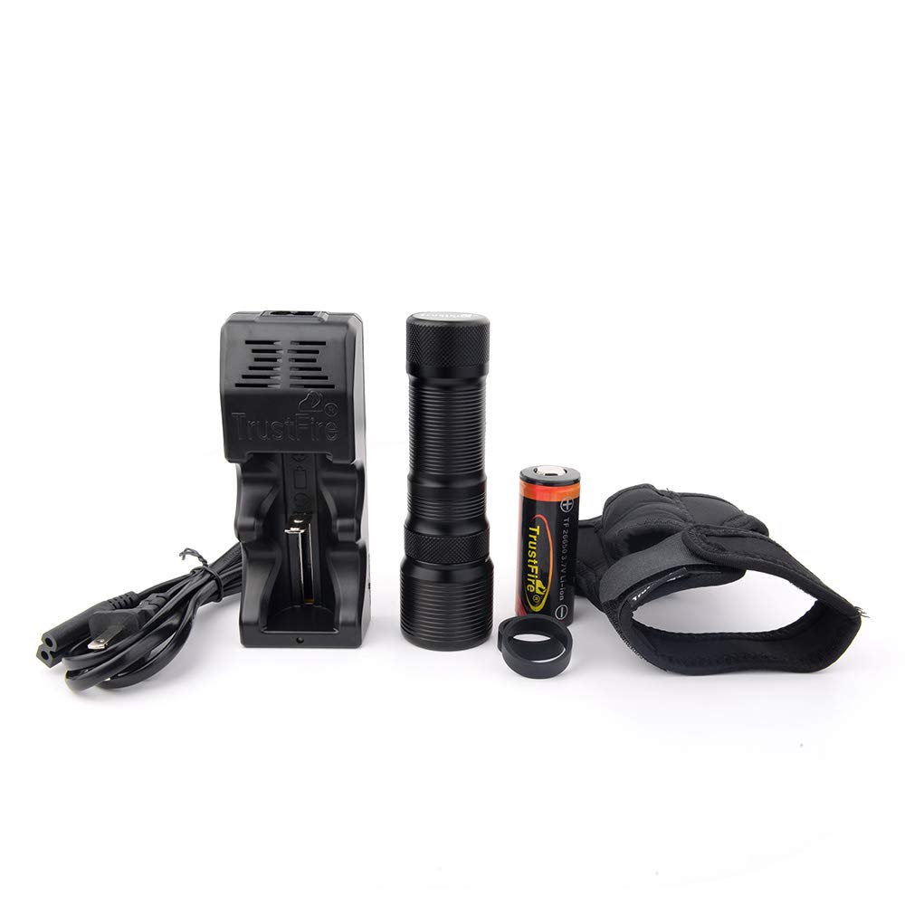 TrustFire DF008 Mini Diving Torch 700 lumens Diving Flashlight Highlight Diving LED Torch Suitable for a Variety of Underwater Sports
