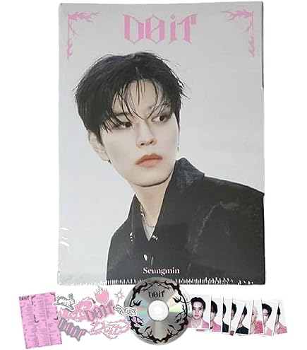 Stray Kids Do It SKZ IT TAPE Accordion [Lee Know Ver.] Photobook +