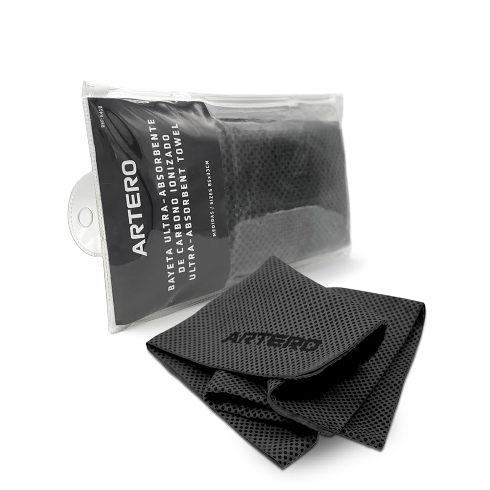 Artero Samba. Ultra-Absorbent ionised Carbon Dog Towel. Reduces Drying time by 60%.