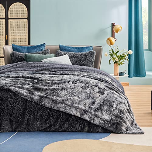 Bedsure Faux Fur King Size Blanket for Bed Dark Grey Fuzzy Plush