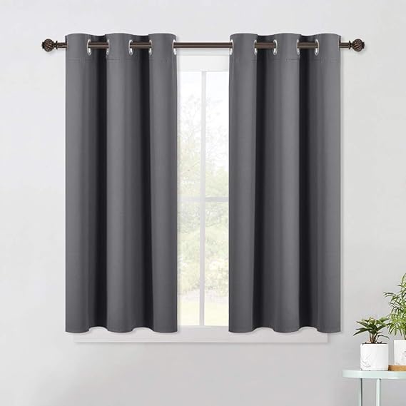 NICETOWN Short Blackout Curtain Panels Bedroom Thermal Insulated