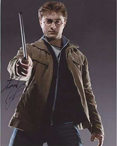 DANIEL RADCLIFFE - Harry Potter and the Half-Blood Prince AUTOGRAPH Signed 8x10 Photo