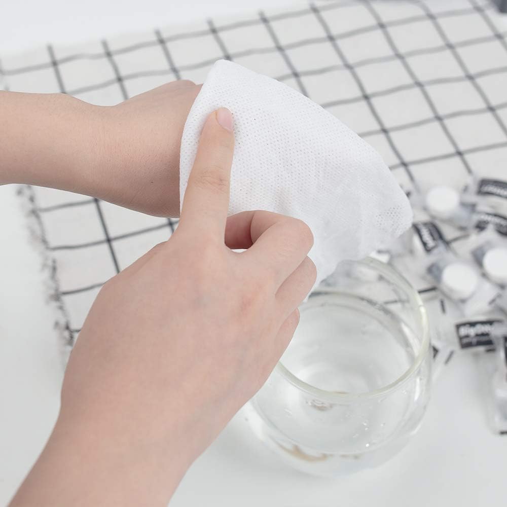 BigOtters 200 PCS Compressed Towel, Tablet Towels Coin Tissue for Travel Camping Home Bathroom Beauty Salon Outdoor Sports: Kitchen & Dining
