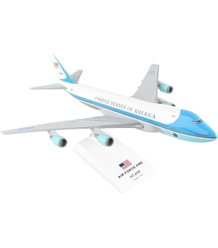 Amazon.com: GeminiJets GJAFO2220 Boeing VC-25B (747-8) Air