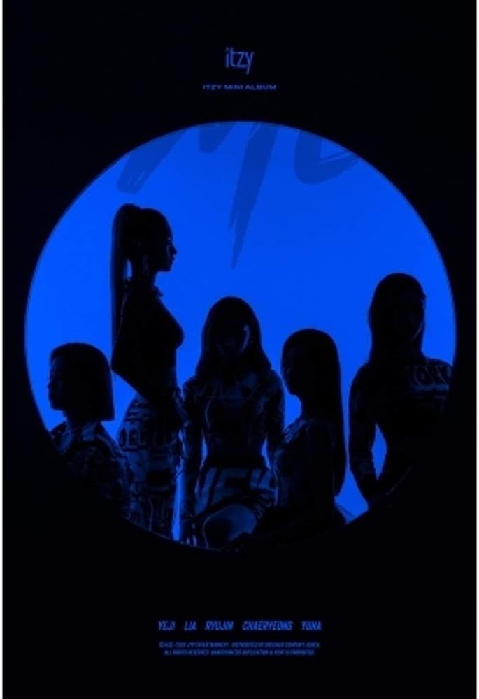 ITZY Album - IT'z ME (Random ver.) Album + Folded Poster