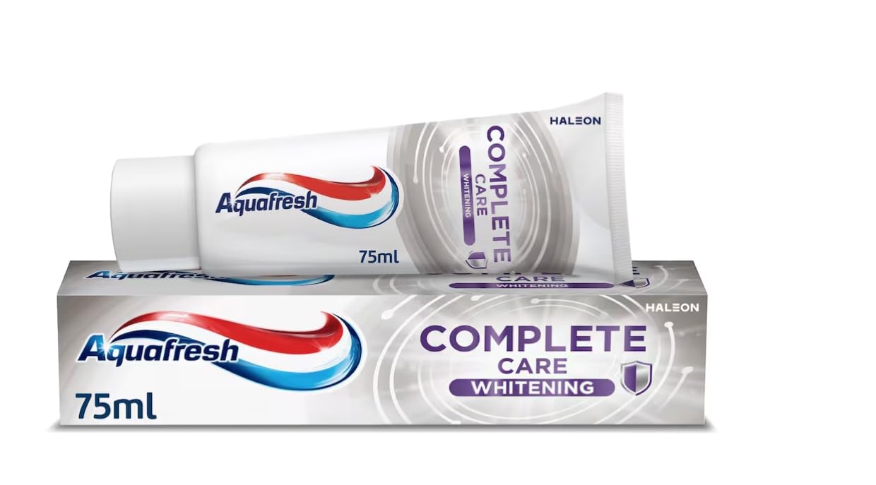 Aquafresh Aquafresh Complete Care Whitening Fluoride Toothpaste, 75 milliliters