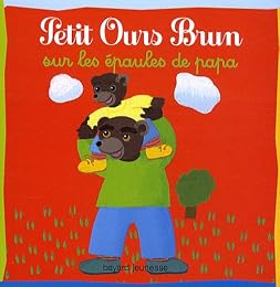 Petit Ours brun sur les épaules de papa