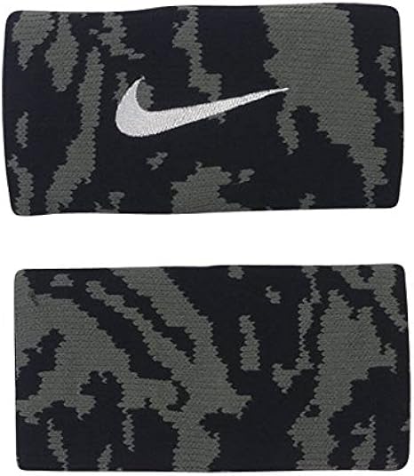 Amazon Co Jp リストバンド ナイキ Nike Dri Fit カモ ダブルワイド リストバンド 2個入り 両手 ペア売り Bn5008 056ブラック 服 ファッション小物