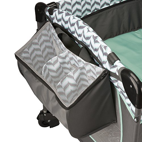 5 Evenflo+Portable+BabySuite+Deluxe+Spearmint