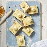 Lakeland Traybake Tin with Integral Cutting Guides for Equal Slices view 7