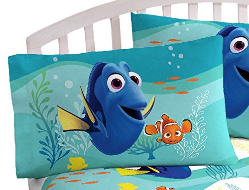 Disney/pixar finding dory stingray friends pillowcase, 20" x 30"