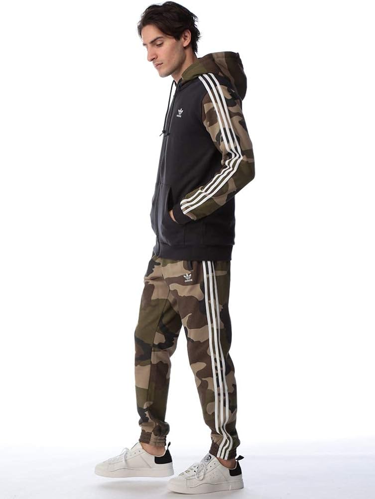 Amazon アディダス Adidas 綿100 スリーライン 迷彩柄 パーカー パンツ セットアップ Addv19setup カモフラ 1xl 並行輸入品 ジャージ上下セット 通販
