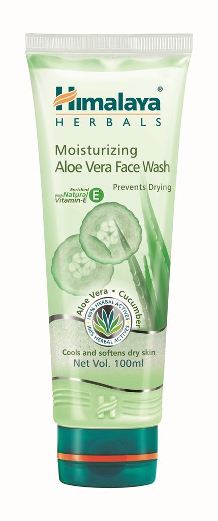 10 Best Face Wash For Dry Skin