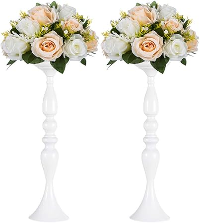 Comment Décorer Un Chandelier Avec Des Fleurs Chandelier Fleuri Comment Faire Une Suspension Vegetale Pour Un Mariage Marie Claire