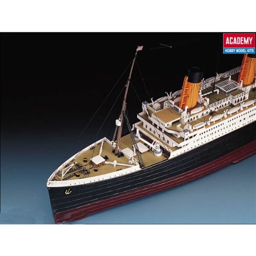 Academy The White Star Liner Titanic