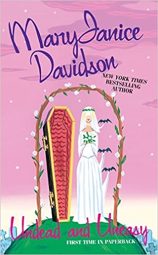 Undead And Uneasy A Queen Betsy Novel Davidson Maryjanice 9780515145045 Amazon Com Books