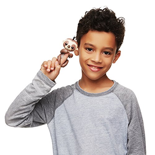 4 Fingerlings+Baby+Sloth+Kingsley+Interactive