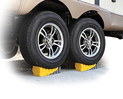 1 Camco+Curved+Leveler+Chock+Drive