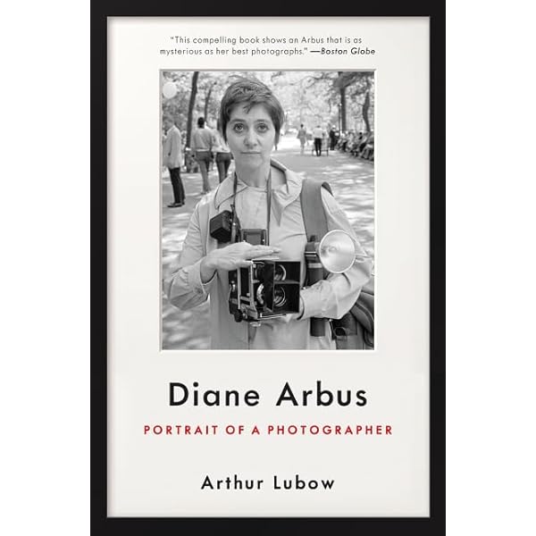 Diane Arbus: An Aperture Monograph: Diane Arbus: 9780912334417