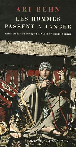 Les  hommes passent à Tanger