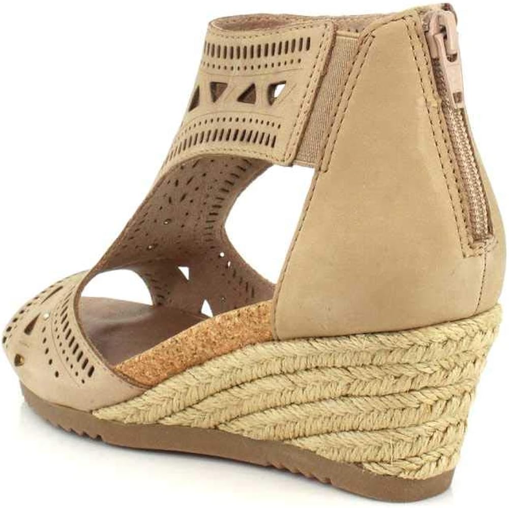 earth shoes attalea barbuda