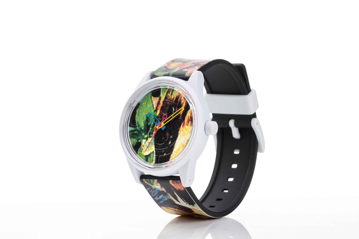 Q&Q SmileSolar The Spice Designs Limited Collection Floral Pattern RP00J026Y Powered by Solar