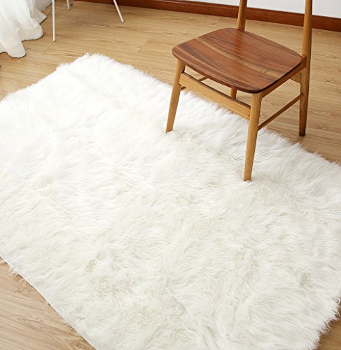 Sheepskin Area Rug Supersoft Fluffy Rectangle Sheepskin Rug Shaggy Rug Floor Mat Carpet Decoration (3 ft x 5 ft, White)