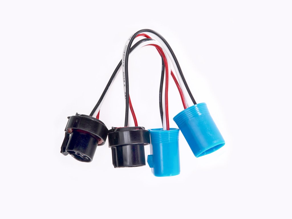 Amazon.com: Halo Automotive 9004 Plug and Play Upgrade Wire Harness - Twin  Pack: Automotive