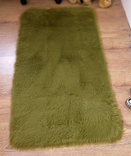 green fur carpet