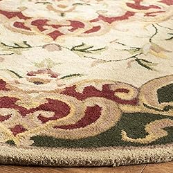 SAFAVIEH Classic Collection Area Rug