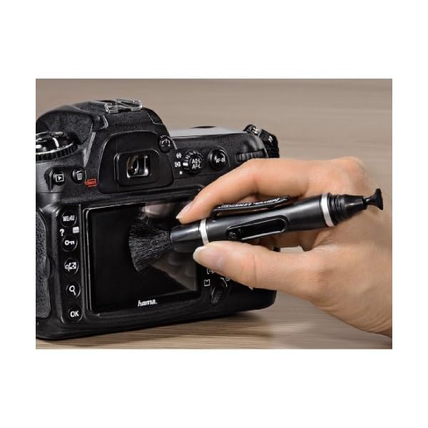Hama Reinigungsstift zur Objektiv- und Filterreinigung, 11,5 cm lang, Lenspen DigiKlear, Schwarz/Silber – Bild 3