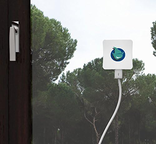 Lutin Tech™ [NEW 2015 model] Solar charger for Mobile phones with 5200 mAh ultra-high capacity battery, Apple iPod, iPhone 6 5 4 3, iPad, MP3, MP4, Samsung Galaxy S3 S4 S5 Note1 2 3 Tab, Blackberry, all cell phones, tablets and touchpads, cameras, small appliances with USB ; charger can stick on windows : 100 % full efficiency of sun for charging, never run out of power. IP44 waterproof. Pocket size then carry it everywhere with you. Color: yellow. 40% off official price. HOT SALE, GIVE YOURSELF FREE POWER NOW!! (White)