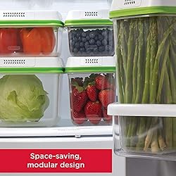 Rubbermaid 4-Piece Produce Saver Containers for