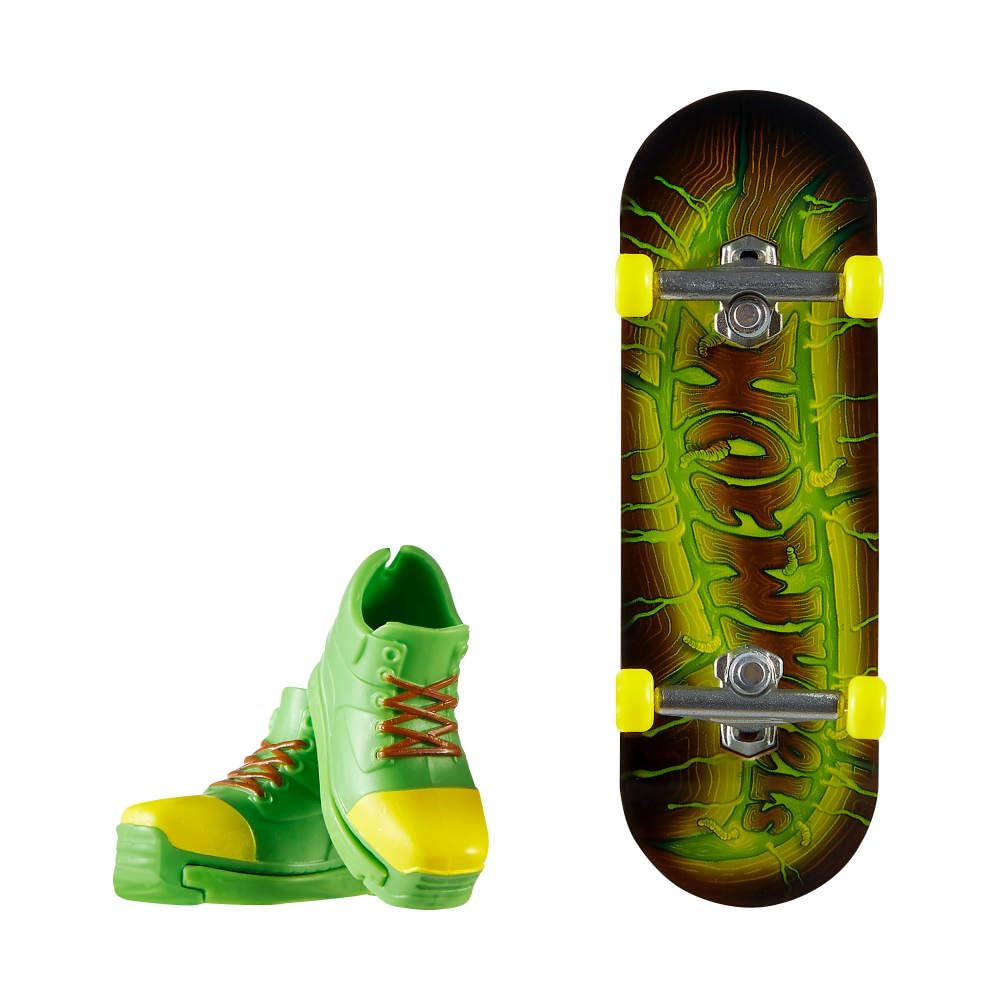 Hot Wheels, Skateboard, ICKSTER Trickster™ with Work Boot Sneaker, Toys for Boy, Age 5 and Up, Mattel