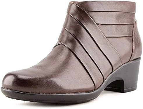clarks boots womens price