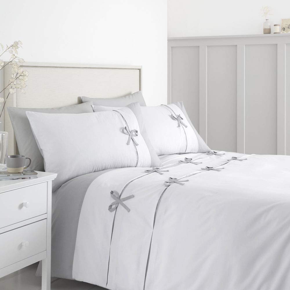 Catherine Lansfield Milo Bow Double Duvet Cover Set with Pillowcases White