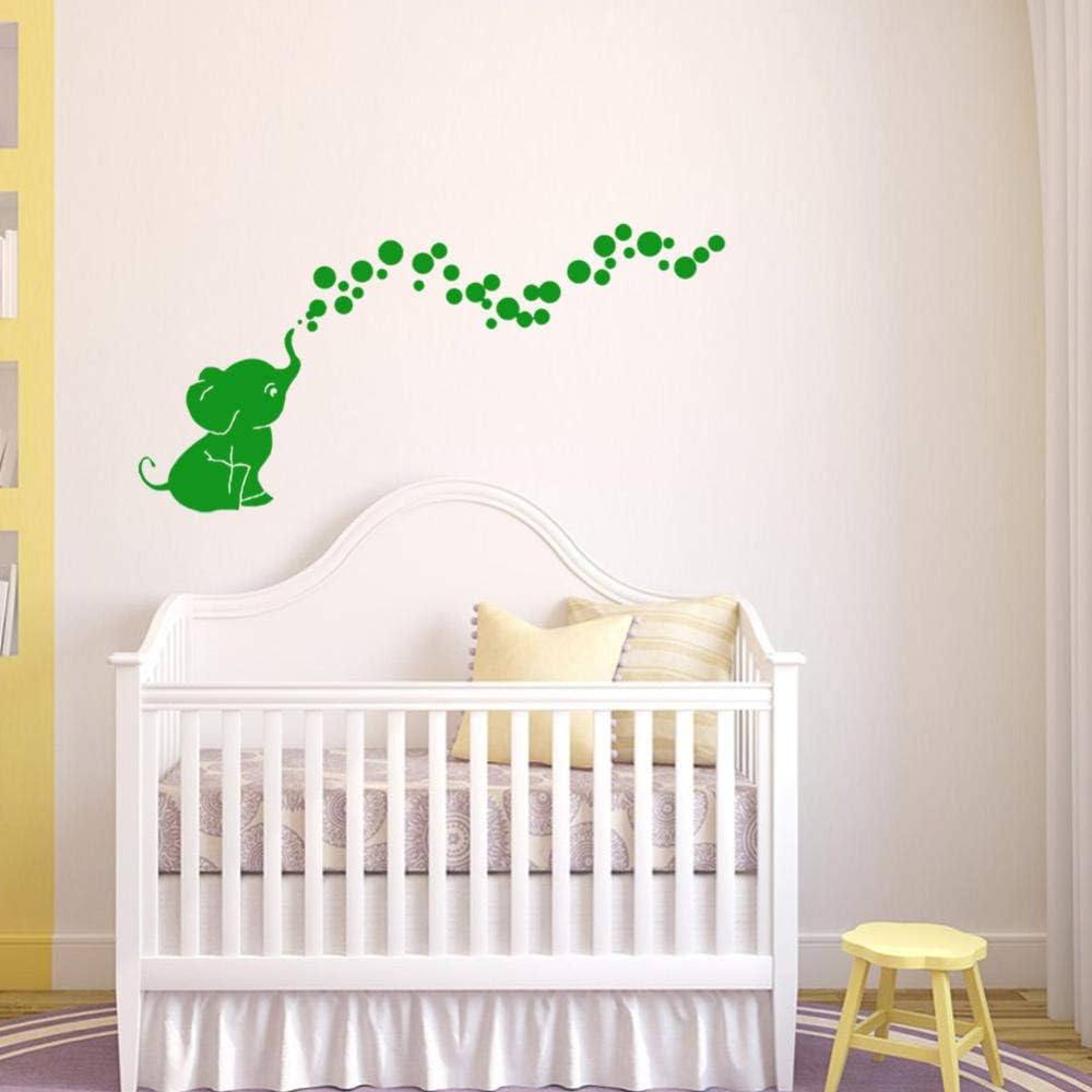 Etiqueta De La Pared Bebé Elefante Soplando Burbuja De Dibujos Animados