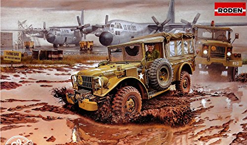 PLASTIC MODEL BUILDING KIT M-42 US 4X4 COMMAND TRUCK 1/72 RODEN 809