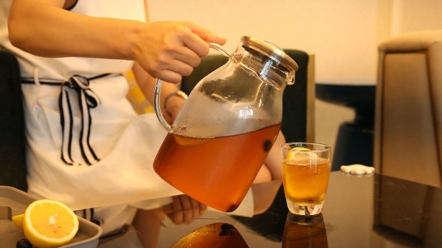6 Hiware+Ounces+Glass+Pitcher+Spout