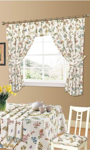 Kitchen Tablecloth 52 "x 52" Butterfly Vinatge Retro Kitchen Linen