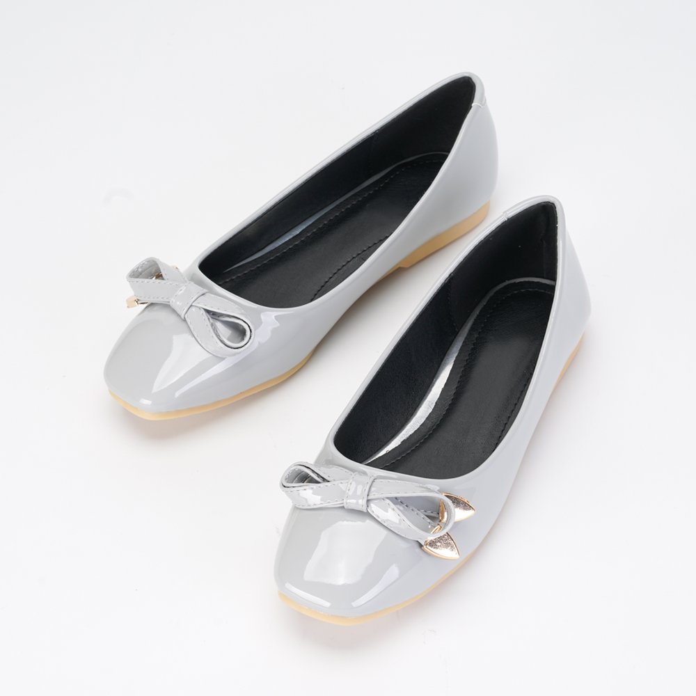OCHENTA Women's Closed Toe Bowknot Slip On Comfort Ballet Flat Dress Shoes - Image 3