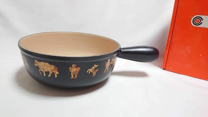 Amazon ルクルーゼ デカールソースパン22 ブラック アッペンツェラー アイドル 芸能人グッズ 通販