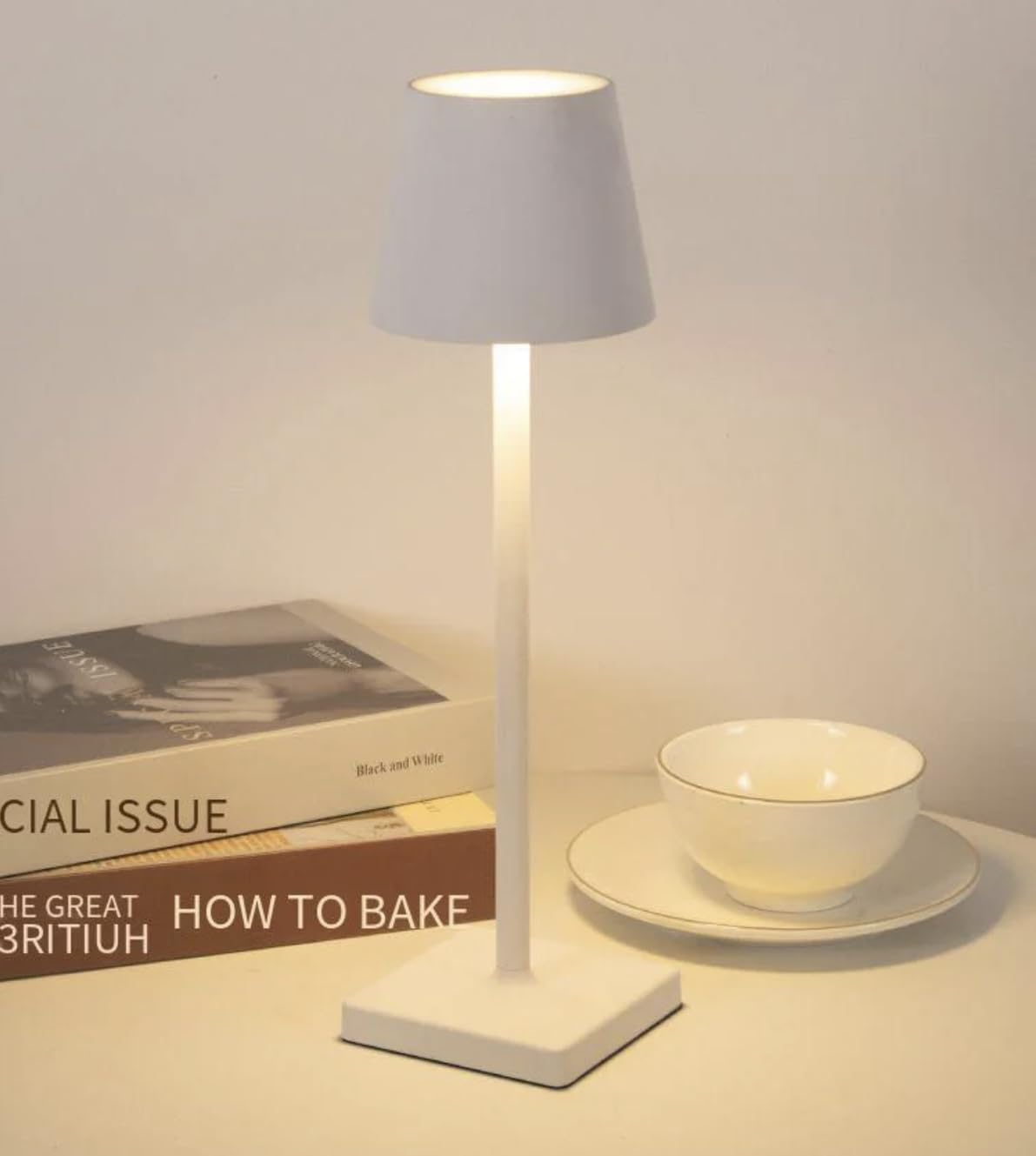 ZARCHE Touch Control Table Lamp, 3 Light Modes and Dimmable, 4000mAh Wireless USB Rechargeable Bedside Desk Lamp Nightstand Lamp Bedroom (White)