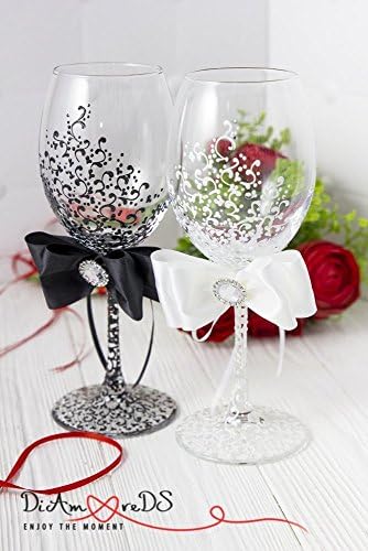 White and Black Personalized Wedding Set Champagne Flutes - Mr & Mrs Wedding Toasting Glasses - Flute Engraved Champagne Glasses - Server Gift