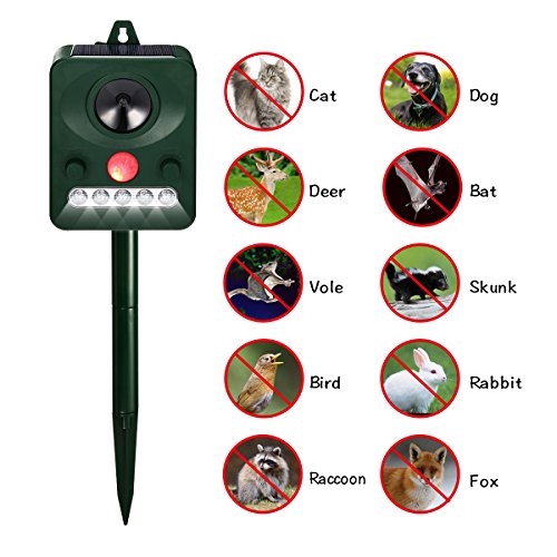Ultrasonic Animal Repeller, FOCUSPET Solar Powered repellent with Motion Sensor Ultrasonic and Red Flashing lights Outdoor Waterproof Farm Garden Yard repellent Dogs, Foxes, Birds, Skunks, rodents etc