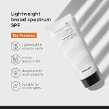 Minimalist SPF 50 Sunscreen Lightweight No White Cast 50 g view 2